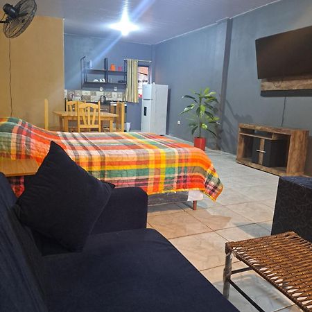 Hummingbird Hostel Ciudad del Este Ngoại thất bức ảnh