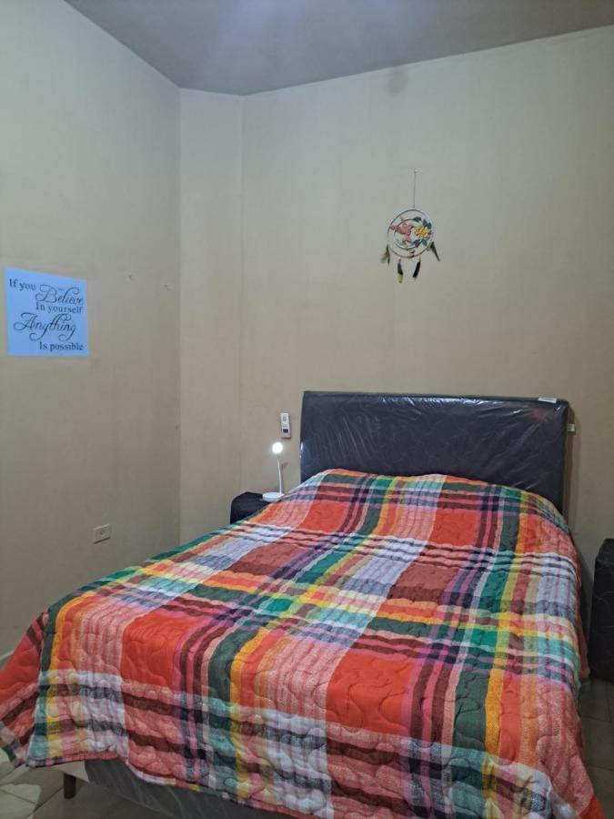 Hummingbird Hostel Ciudad del Este Ngoại thất bức ảnh