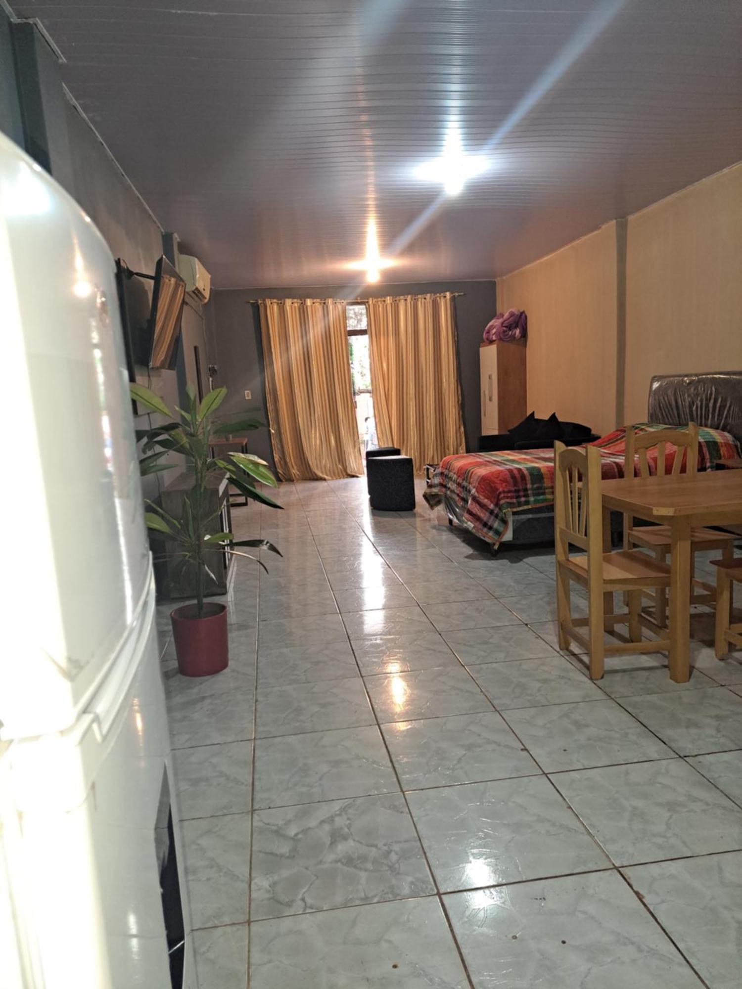 Hummingbird Hostel Ciudad del Este Ngoại thất bức ảnh