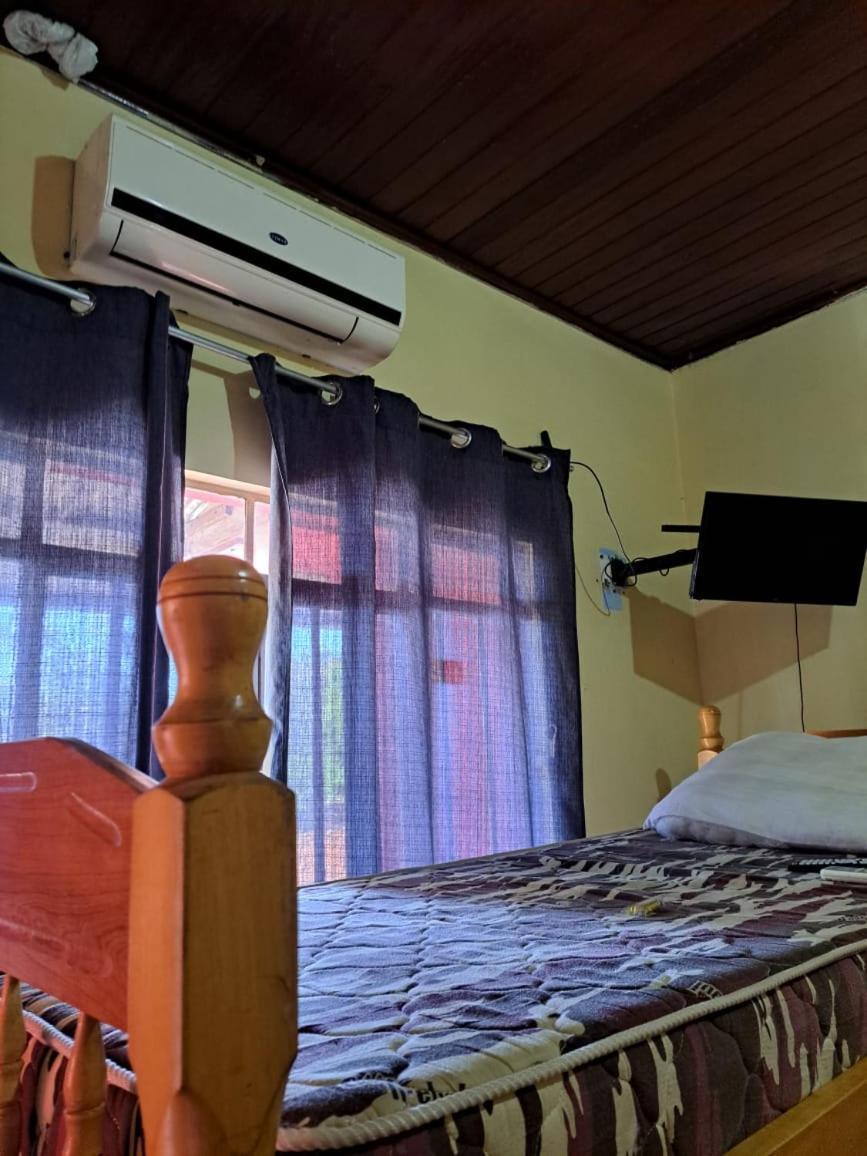 Hummingbird Hostel Ciudad del Este Ngoại thất bức ảnh