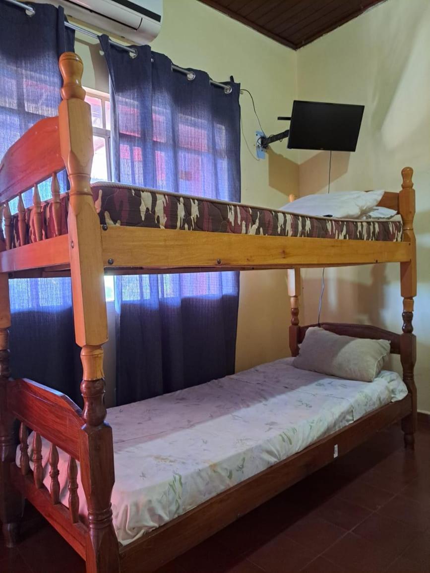 Hummingbird Hostel Ciudad del Este Ngoại thất bức ảnh